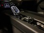 Volvo XC60 T6 AWD Recharge Ultra Black Edition | MY26 | Luchtvering | Trekhaak | 360 Camera | Head-Up Display | Harman Kardon | Adaptieve Cruise Control | Stoelverwarming voor+achter | Stuurwielverwarming | Schuifdak | Full LED Meesturende koplampen | Pilot Assist | BLIS Dode Hoek Detectie | Elektrische voorstoelen geheugen | Contour stoelen met wit stiksel en bies | Zitting verlenging voorstoelen | Lederen dashboard | 21 Inch | Google Infotainment | Keyless Drive | Elektrisch bedienbare achterklep | DAB Radio | Apple Carplay/Android Auto | Draadloos telefoon opladen | Volvo On Call met mobiele App functie | Onyx Black Metallic |