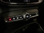 Volvo C40 Recharge Extended Range Plus 82 kWh | Trekhaak | All Season banden | Adaptieve Cruise Control | Stoel en Stuurwielverwarming | 20 Inch | Pilot Assist | BLIS Dode Hoek Detectie | Parkeercamera | Google Infotainment | Textiel City Canvas bekleding | Zitting verlenging voorstoelen | Panoramadak | Keyless Drive | Privacy Glass | Parkeersensoren voor+achter | Elektrisch bedienbare achterklep | Warmtepomp | DAB Radio | Apple Carplay/Android Auto | Alarm Klasse III | Draadloos telefoon opladen | Volvo On Call met mobiele App functie | Fjord Blue Metallic |