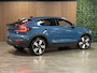 Volvo C40 Recharge Extended Range Plus 82 kWh | Trekhaak | All Season banden | Adaptieve Cruise Control | Stoel en Stuurwielverwarming | 20 Inch | Pilot Assist | BLIS Dode Hoek Detectie | Parkeercamera | Google Infotainment | Textiel City Canvas bekleding | Zitting verlenging voorstoelen | Panoramadak | Keyless Drive | Privacy Glass | Parkeersensoren voor+achter | Elektrisch bedienbare achterklep | Warmtepomp | DAB Radio | Apple Carplay/Android Auto | Alarm Klasse III | Draadloos telefoon opladen | Volvo On Call met mobiele App functie | Fjord Blue Metallic |