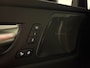 Volvo XC60 T6 AWD Recharge Ultra Black Edition | MY26 | Luchtvering | Trekhaak | 360 Camera | Head-Up Display | Harman Kardon | Adaptieve Cruise Control | Stoelverwarming voor+achter | Stuurwielverwarming | Schuifdak | Full LED Meesturende koplampen | Pilot Assist | BLIS Dode Hoek Detectie | Elektrische voorstoelen geheugen | Contour stoelen met wit stiksel en bies | Zitting verlenging voorstoelen | Lederen dashboard | 21 Inch | Google Infotainment | Keyless Drive | Elektrisch bedienbare achterklep | DAB Radio | Apple Carplay/Android Auto | Draadloos telefoon opladen | Volvo On Call met mobiele App functie | Onyx Black Metallic |