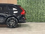 Volvo XC60 T6 AWD Recharge Ultra Black Edition | MY26 | Luchtvering | Trekhaak | 360 Camera | Head-Up Display | Harman Kardon | Adaptieve Cruise Control | Stoelverwarming voor+achter | Stuurwielverwarming | Schuifdak | Full LED Meesturende koplampen | Pilot Assist | BLIS Dode Hoek Detectie | Elektrische voorstoelen geheugen | Contour stoelen met wit stiksel en bies | Zitting verlenging voorstoelen | Lederen dashboard | 21 Inch | Google Infotainment | Keyless Drive | Elektrisch bedienbare achterklep | DAB Radio | Apple Carplay/Android Auto | Draadloos telefoon opladen | Volvo On Call met mobiele App functie | Onyx Black Metallic |