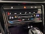 Volkswagen T-Roc 1.5 TSI R-Line Edition 2x R line Camera IQ-light/Matrix ACC (Navigatie via Apple carplay) 17inch Virtual Cockpit