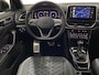 Volkswagen T-Roc 1.5 TSI R-Line Edition 2x R line Camera IQ-light/Matrix ACC (Navigatie via Apple carplay) 17inch Virtual Cockpit