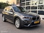 BMW X1 sDrive20i Centennial High Executive|Afneembare Trekhaak|Camera|Stoelverwarming|Sportstoelen.