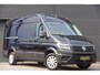 Volkswagen Crafter 35 2.0 TDI L3H3(L2H2) 3-ZITS, 177PK AUT. LED, ADAPT. CRUISE, STOELVERWARMING, STUURVERWARMING, VOORRUIT VERWARMING, STANDKACHEL, GEVEERDE ERGO ACTIVE STOEL