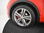 Volkswagen T-Roc 1.5 TSI Sport Business R 150pk DSG/AUTO | Dodehoekdetectie | Panorama dak | Camera achter | Elektri klep | Parkeersensoren v+a | R-Line exterieur  | Adaptief cruise control | 18"LMV