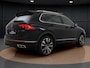 Volkswagen Tiguan 1.4 TSI eHybrid R-Line | Trekhaak | Parkeerhulp | ACC | Stuur-/Stoelverwarming | Getint Glas | Carplay | 20'' |