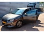 Peugeot 208 1.2 PureTech Allure O.a: PDC, Clima, Navi, Cruise, Carplay, DAB, Etc. All-in prijs!