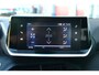 Peugeot 208 1.2 PureTech Allure O.a: PDC, Clima, Navi, Cruise, Carplay, DAB, Etc. All-in prijs!