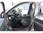 Peugeot 208 1.2 PureTech Allure O.a: PDC, Clima, Navi, Cruise, Carplay, DAB, Etc. All-in prijs!