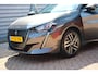 Peugeot 208 1.2 PureTech Allure O.a: PDC, Clima, Navi, Cruise, Carplay, DAB, Etc. All-in prijs!