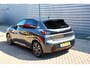 Peugeot 208 1.2 PureTech Allure O.a: PDC, Clima, Navi, Cruise, Carplay, DAB, Etc. All-in prijs!