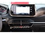 Peugeot 208 1.2 PureTech Allure O.a: PDC, Clima, Navi, Cruise, Carplay, DAB, Etc. All-in prijs!