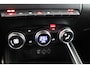 Renault Clio 1.6 E-Tech Hybrid 140 R.S. Line | Automaat! | Trekhaak Afneembaar | Navi | Clima | Camera | Stoelverwarming | Keyless | Cruise Control | Lichtmetalen Velgen