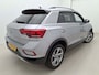 Volkswagen T-Roc 1.0 TSI Life 110 PK| Origineel Nederlands | Navigatie | Achteruitrijcamera | Digitale Cockpit Pro | Parkeersensoren | Privacy Glas