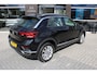 Volkswagen T-Roc 1.5 TSI Sport | AUTOMAAT | Navigatie | Adaptieve Cruise Control | Bluetooth | Climate Control | | Achterbank in delen neerklapbaar | Airco (automatisch) | Alarm klasse 1(startblokkering)