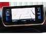 Peugeot 208 1.2 PureTech Allure Pack O.a: Dig. Display, DAB, Clima, Carplay, Cruise, Etc. All-in prijs!