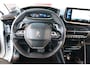 Peugeot 208 1.2 PureTech Allure Pack O.a: Dig. Display, DAB, Clima, Carplay, Cruise, Etc. All-in prijs!