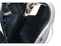 Peugeot 208 1.2 PureTech Allure Pack O.a: Dig. Display, DAB, Clima, Carplay, Cruise, Etc. All-in prijs!
