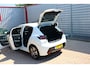 Peugeot 208 1.2 PureTech Allure Pack O.a: Dig. Display, DAB, Clima, Carplay, Cruise, Etc. All-in prijs!