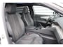 Peugeot 5008 1.6 PURETECH 180PK 7-ZITS GT PACK AUTOMAAT / NAVI / LEDER / CLIMA / FULL-LED / 19" LMV / CAMERA / PANO. DAK / FOCAL AUDIO / 1E EIGENAAR / NIEUWSTAAT !!