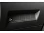 Peugeot 208 1.2 PureTech 100PK GT | Navi | Clima | Adaptive Cruise | Apple Carplay/Android Auto | Full LED | Dodehoeksensoren | Camera | Parkeersensoren V+A | 17" Lichtmetaal | Metallic |