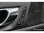 Volvo V60 2.0 B4 197Pk Aut. | R-Design | Achteruitrijcamera | Harman-Kardon | Trekhaak | 20''