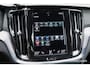 Volvo V60 2.0 B4 197Pk Aut. | R-Design | Achteruitrijcamera | Harman-Kardon | Trekhaak | 20''