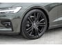 Volvo V60 2.0 B4 197Pk Aut. | R-Design | Achteruitrijcamera | Harman-Kardon | Trekhaak | 20''