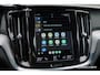 Volvo V60 2.0 B4 197Pk Aut. | R-Design | Achteruitrijcamera | Harman-Kardon | Trekhaak | 20''