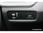 Volvo V60 2.0 B4 197Pk Aut. | R-Design | Achteruitrijcamera | Harman-Kardon | Trekhaak | 20''