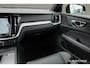 Volvo V60 2.0 B4 197Pk Aut. | R-Design | Achteruitrijcamera | Harman-Kardon | Trekhaak | 20''