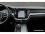 Volvo V60 2.0 B4 197Pk Aut. | R-Design | Achteruitrijcamera | Harman-Kardon | Trekhaak | 20''