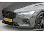 Volvo V60 2.0 B4 197Pk Aut. | R-Design | Achteruitrijcamera | Harman-Kardon | Trekhaak | 20''