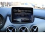 Mercedes-Benz B-klasse 180 Ambition | Navigatie | Cruise Control | Airco | 18 inch velgen | Parkeersensoren voor+achter | | Achterbank in delen neerklapbaar | Airco | Alarm klasse 1(startblokkering)