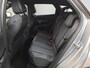 Peugeot 3008 1.6 plug-in Hybrid 195 Allure | Navigatie | Adapt. Cruise | Climate Control | Camera | 19'' L.M. | 7,4 kW lader | Achterbank in delen neerklapbaar | Achteruitrijcamera