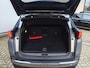 Peugeot 3008 1.6 plug-in Hybrid 195 Allure | Navigatie | Adapt. Cruise | Climate Control | Camera | 19'' L.M. | 7,4 kW lader | Achterbank in delen neerklapbaar | Achteruitrijcamera