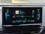 Peugeot 3008 1.6 plug-in Hybrid 195 Allure | Navigatie | Adapt. Cruise | Climate Control | Camera | 19'' L.M. | 7,4 kW lader | Achterbank in delen neerklapbaar | Achteruitrijcamera