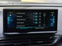 Peugeot 3008 1.6 plug-in Hybrid 195 Allure | Navigatie | Adapt. Cruise | Climate Control | Camera | 19'' L.M. | 7,4 kW lader | Achterbank in delen neerklapbaar | Achteruitrijcamera