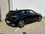 Peugeot 308 1.6 Plug-in Hybrid 180 GT | Elek. Stoelen | Navigatie | Camera | Adaptieve Cruise | Achterbank in delen neerklapbaar | Achteruitrijcamera | Apple Carplay/Android Auto|telefoonintegratie premium