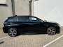 Peugeot 308 1.6 Plug-in Hybrid 180 GT | Elek. Stoelen | Navigatie | Camera | Adaptieve Cruise | Achterbank in delen neerklapbaar | Achteruitrijcamera | Apple Carplay/Android Auto|telefoonintegratie premium
