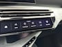 Peugeot 3008 1.2 Hybrid 136 Allure | Adapt. Cruise | Navigatie | Camera | Climate Control | Achterbank in delen neerklapbaar | Achteruitrijcamera | Apple Carplay/Android Auto|telefoonintegratie premium