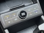 Hyundai Kona 1.6 GDI 141pk HEV Premium Sky | Premium audio | 360 camera | Schuif-kanteldak | Bestuurdersstoel met geheugen | Adaptive cruise control | Dodehoek detectie | Full LED koplampen | Stoelverwarming | Stoelventilatie | Stuurverwarming