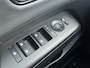 Hyundai Kona 1.6 GDI 141pk HEV Premium Sky | Premium audio | 360 camera | Schuif-kanteldak | Bestuurdersstoel met geheugen | Adaptive cruise control | Dodehoek detectie | Full LED koplampen | Stoelverwarming | Stoelventilatie | Stuurverwarming