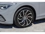 Volkswagen Golf 1.5 eTSI 150Pk Aut. | Style | Achteruitrijcamera | 17'' | Moonstone Grey
