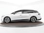 Volkswagen ID.7 Pro Limited Edition 77 kWh accu 286 pk · Trekhaak inklapbaar, met elektrische ontgrendeling · Voorraad OUTLET · Prijs is inclusief inruilpremie ·