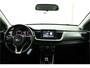 Kia Stonic 1.0 T-GDi DynamicLine - Achteruitrijcamera - Apple Carplay/Android Auto - Cruise Control - Virena Zekerheidspakket t.w.v. €895