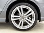 Audi A3 Limousine 35 TFSI CoD Advance Sport | Stoelverwarming | Electronic Climate Control | Cruise Control | Buitenspiegels Elektrisch Verstel- en Verwarmbaar | LED Koplampen | Lederen Stuurwiel | Lederen-Stof Bekleding | Lichtmetalen Velgen | S-Line Exterieur | Sportstoelen | Sportstuur | Stuurwiel Multifunctioneel | Navigatie | Parkeersensoren Voor en Achter
