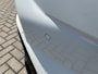 Toyota RAV4 2.5 Hybrid Bi-tone STOEL/STUURVERW PARK-SENSOREN ELEK-ACHTERKLEP LM-VELGEN BLUETOOTH DRAADLOOS-LADEN AD-CRUISE CAMERA NAVI DAB+