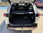 Toyota RAV4 2.5 Hybrid Bi-tone STOEL/STUURVERW PARK-SENSOREN ELEK-ACHTERKLEP LM-VELGEN BLUETOOTH DRAADLOOS-LADEN AD-CRUISE CAMERA NAVI DAB+